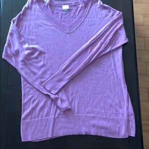 Light weight sweater